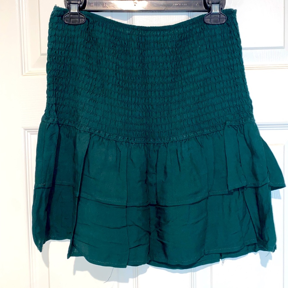 Wild Fable tiered green skirt. Size M